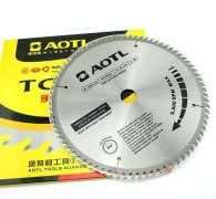 絲印機應用至金屬產品